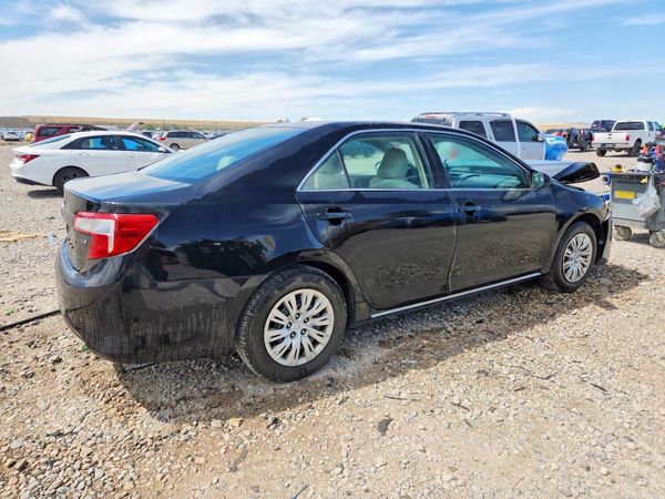 2013 TOYOTA CAMRY