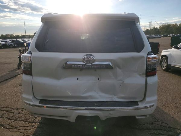 2022 TOYOTA 4RUNNER Limited