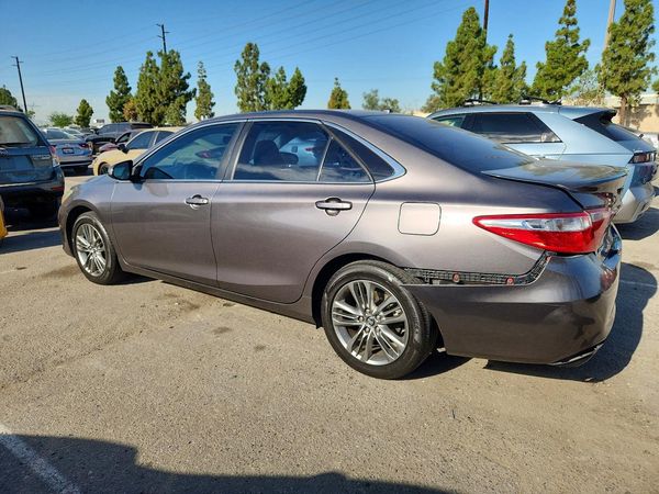 2016 TOYOTA CAMRY