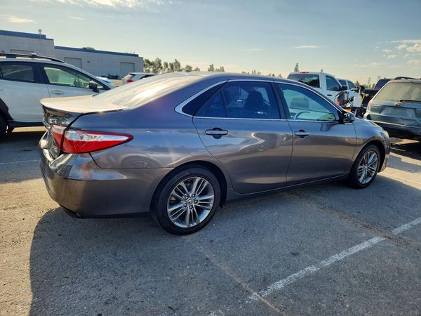 2016 TOYOTA CAMRY