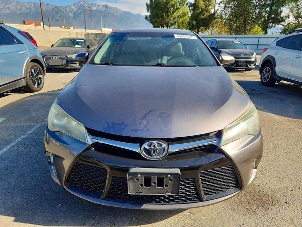 2016 TOYOTA CAMRY