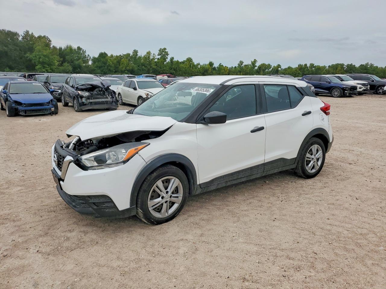 2020 NISSAN KICKS