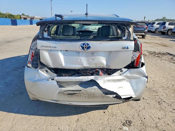 2012 TOYOTA PRIUS