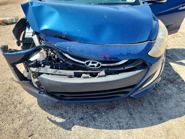 2014 HYUNDAI ELANTRA STD, Style, Tech