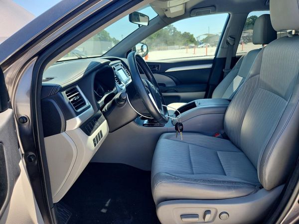2015 TOYOTA HIGHLANDER