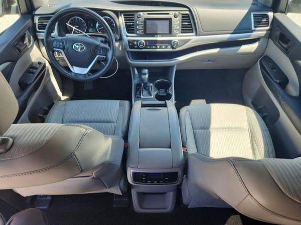 2015 TOYOTA HIGHLANDER