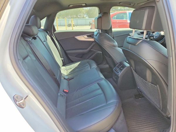 2019 AUDI A4 Premium, Titanium