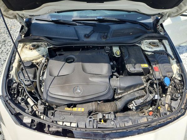 2015 MERCEDES-BENZ CLA
