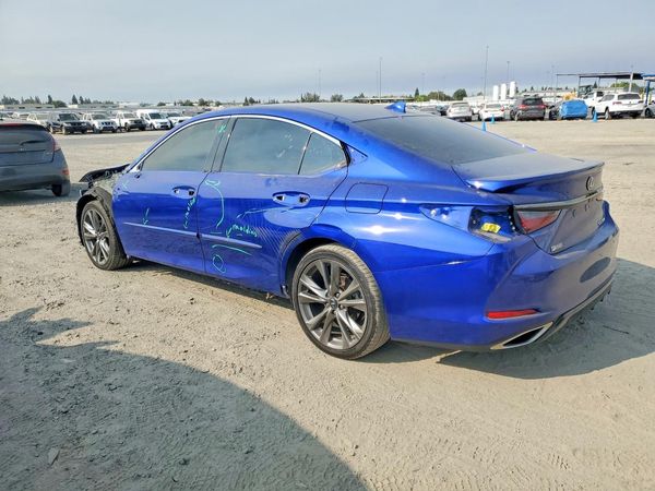 2020 LEXUS ES