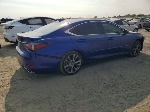 2020 LEXUS ES