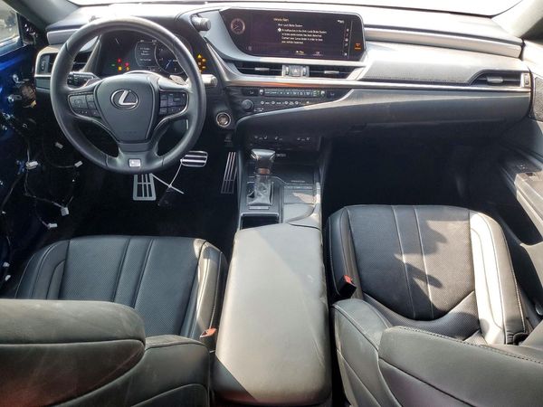 2020 LEXUS ES