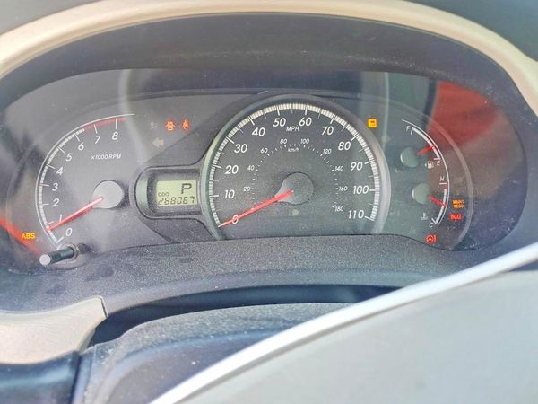 2012 TOYOTA SIENNA