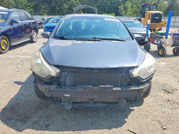 2016 KIA FORTE GL (Middle-Low Grade)