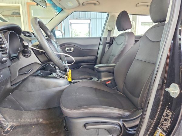 2015 KIA SOUL GL(Middle-low grade)