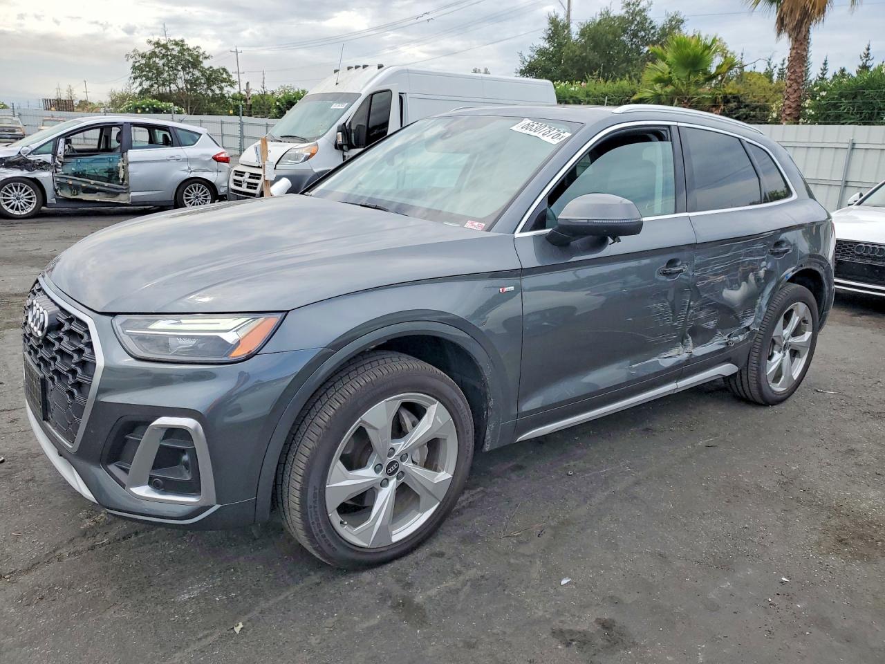 2022 AUDI Q5