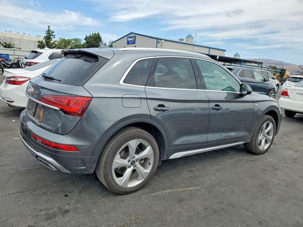 2022 AUDI Q5