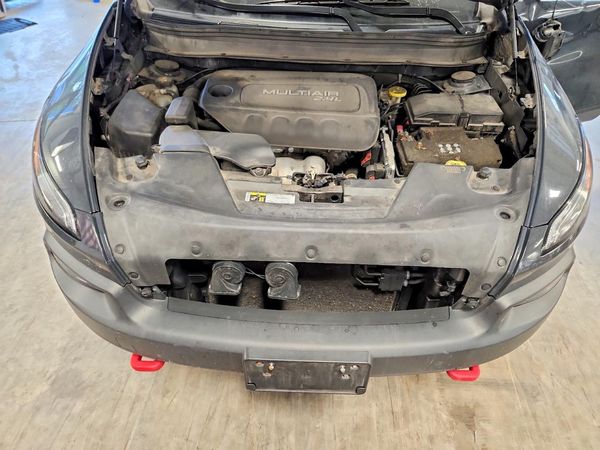 2017 JEEP CHEROKEE Trailhawk — Engine bay