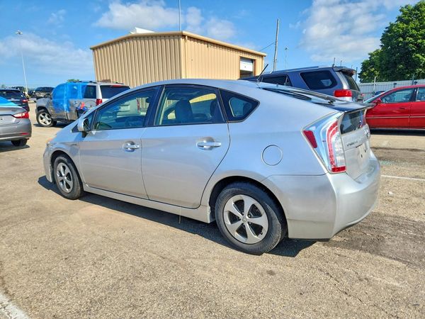 2012 TOYOTA PRIUS