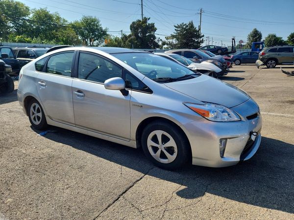 2012 TOYOTA PRIUS