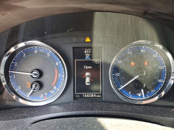 2017 TOYOTA COROLLA