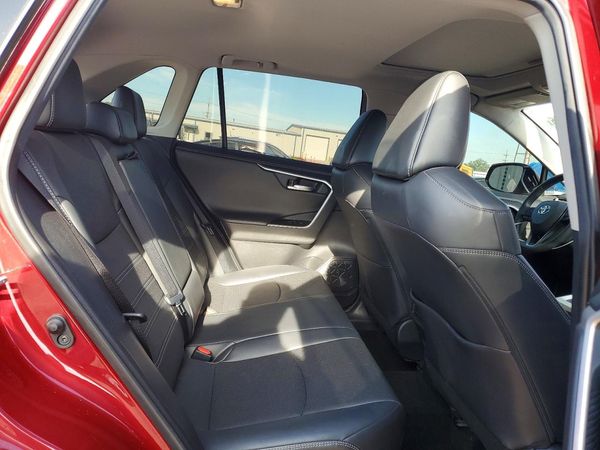 2020 TOYOTA RAV4 Limited