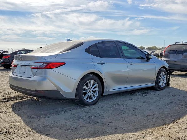 2026 TOYOTA CAMRY