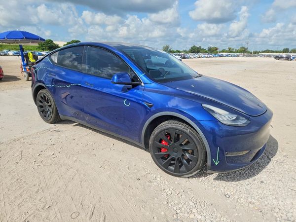 2020 TESLA MODEL Y