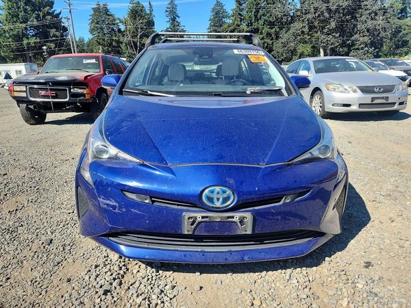 2017 TOYOTA PRIUS