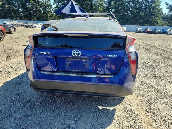 2017 TOYOTA PRIUS