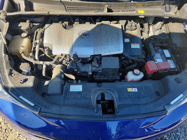 2017 TOYOTA PRIUS