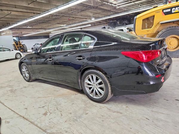 2015 INFINITI Q50
