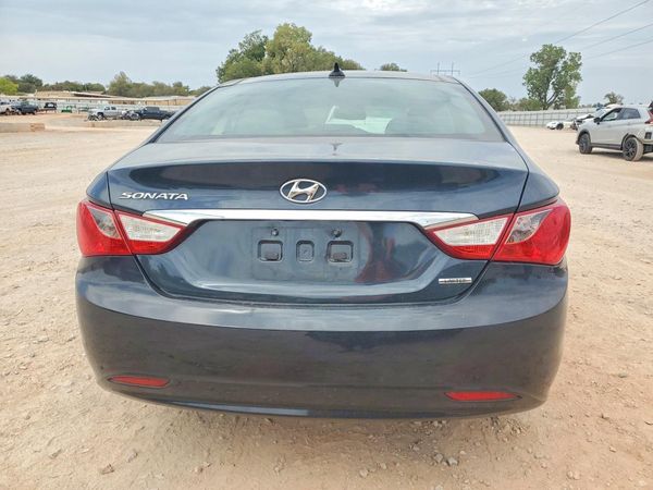 2012 HYUNDAI SONATA Middle level