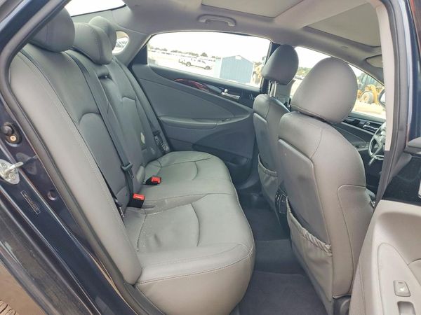 2012 HYUNDAI SONATA Middle level