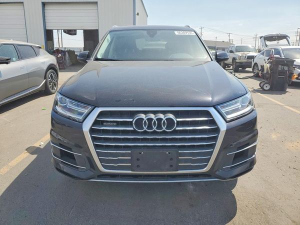 2018 AUDI Q7 quattro Premium Plus