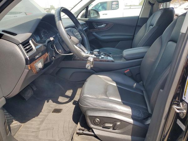 2018 AUDI Q7 quattro Premium Plus
