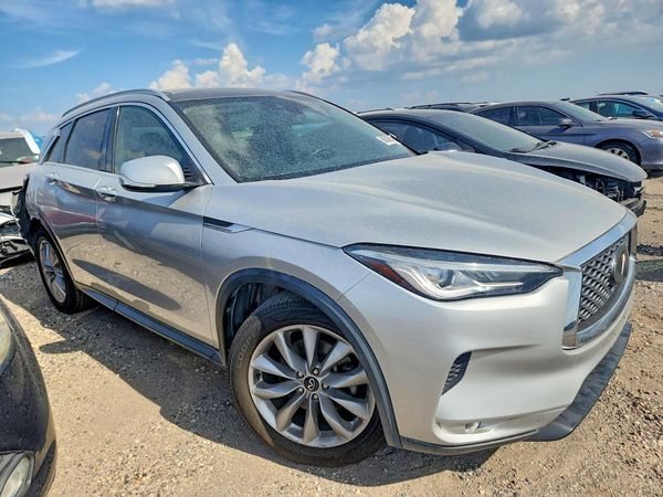 2021 INFINITI QX50 Luxe — Passenger 3/4
