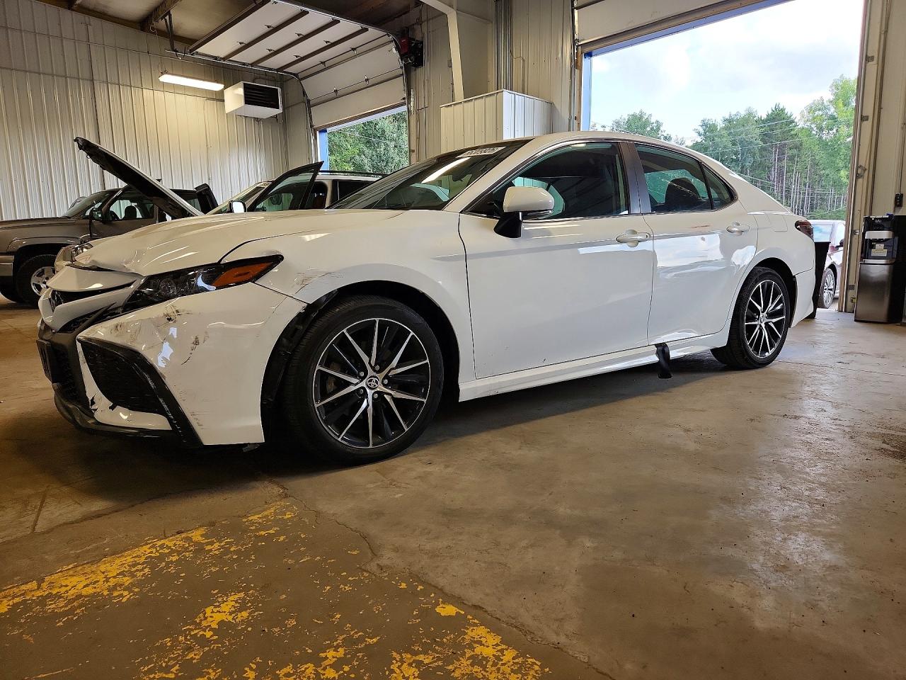 2021 TOYOTA CAMRY