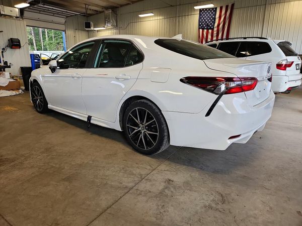 2021 TOYOTA CAMRY