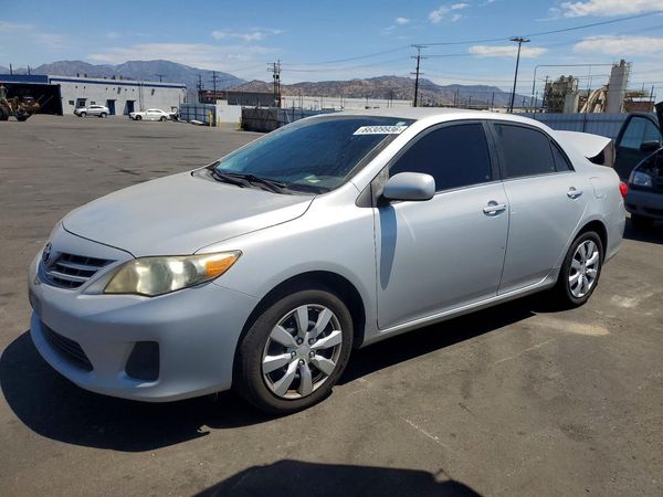 2013 TOYOTA COROLLA