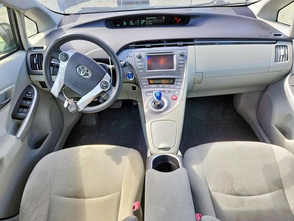 2012 TOYOTA PRIUS