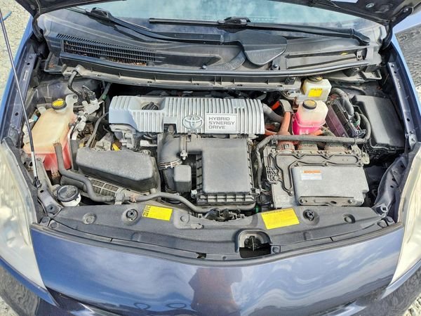 2012 TOYOTA PRIUS