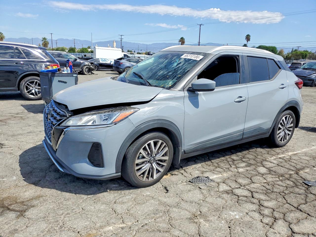 2021 NISSAN KICKS