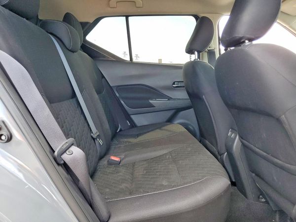 2021 NISSAN KICKS