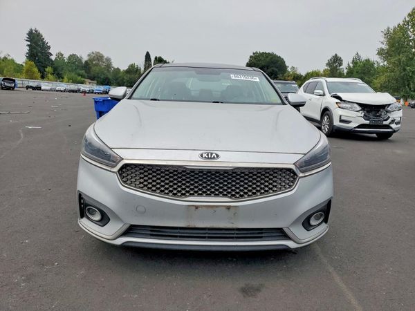 2017 KIA CADENZA