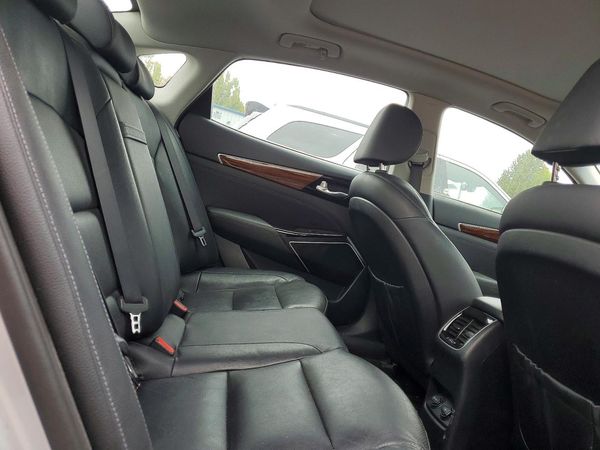 2017 KIA CADENZA
