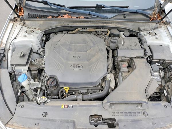 2017 KIA CADENZA