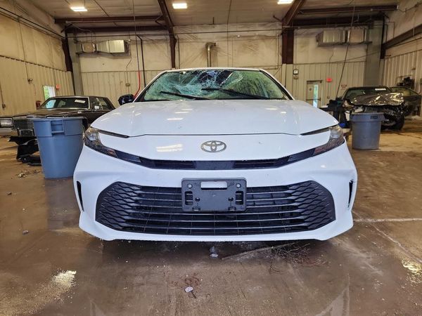 2025 TOYOTA CAMRY