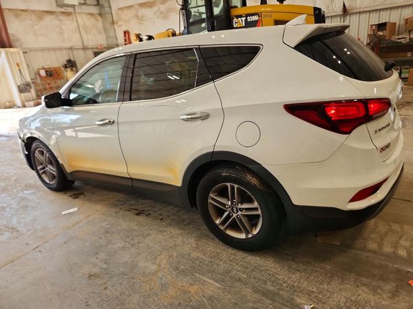 2017 HYUNDAI SANTA FE Base