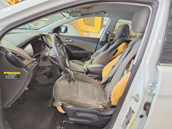 2017 HYUNDAI SANTA FE Base