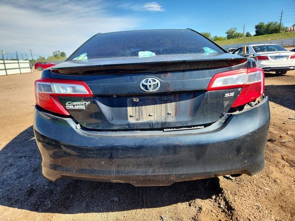 2014 TOYOTA CAMRY